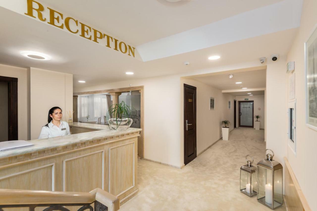 Family Hotel Anna รูเซ ภายนอก รูปภาพ